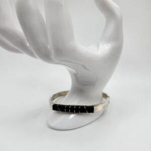 MEXICO Sterling silver onyx cuff bangle.  Mexico signed 925.